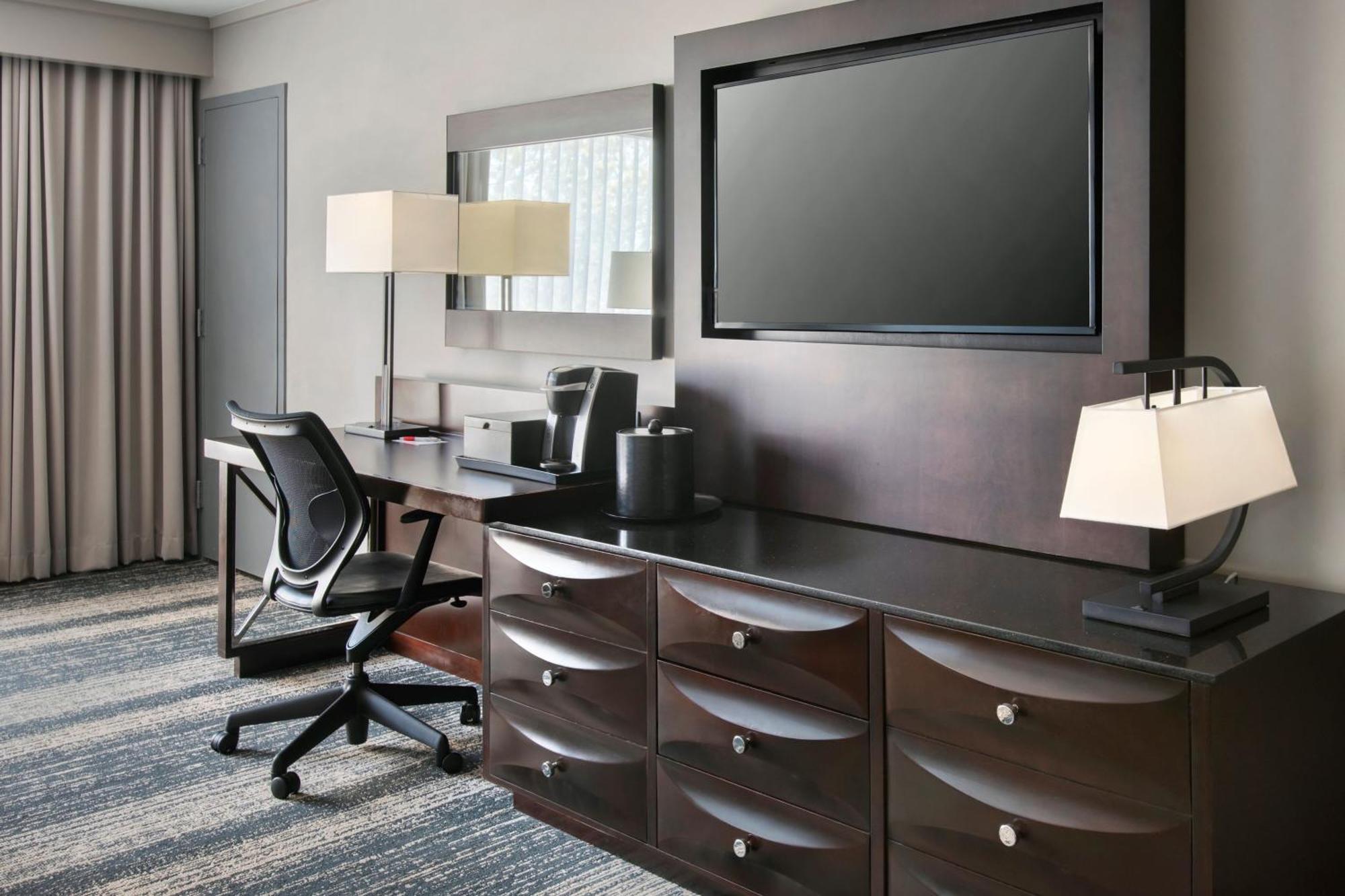 Готель Boston Marriott Берлінгтон Екстер'єр фото